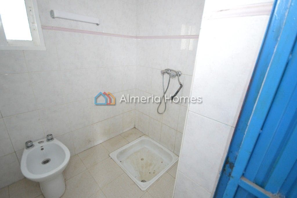 5 soveværelse Finca/Landehus til salg i Albox med garage - € 155.000 (Ref: 8394341)