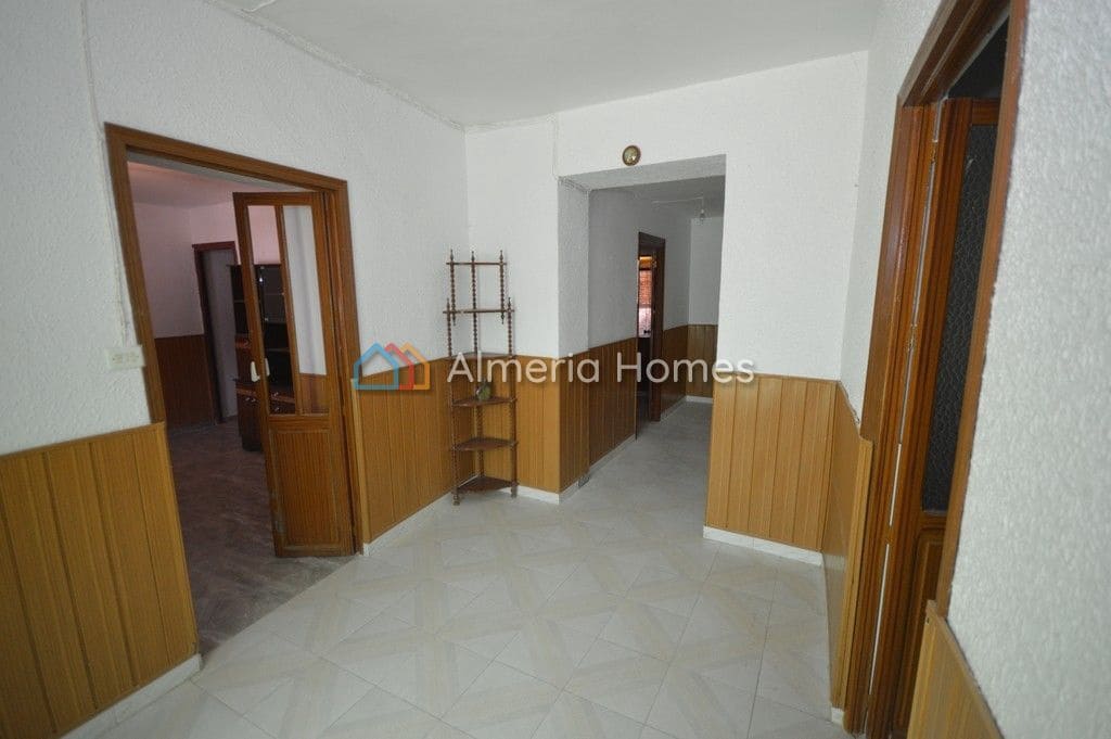 5 soveværelse Finca/Landehus til salg i Albox med garage - € 155.000 (Ref: 8394341)