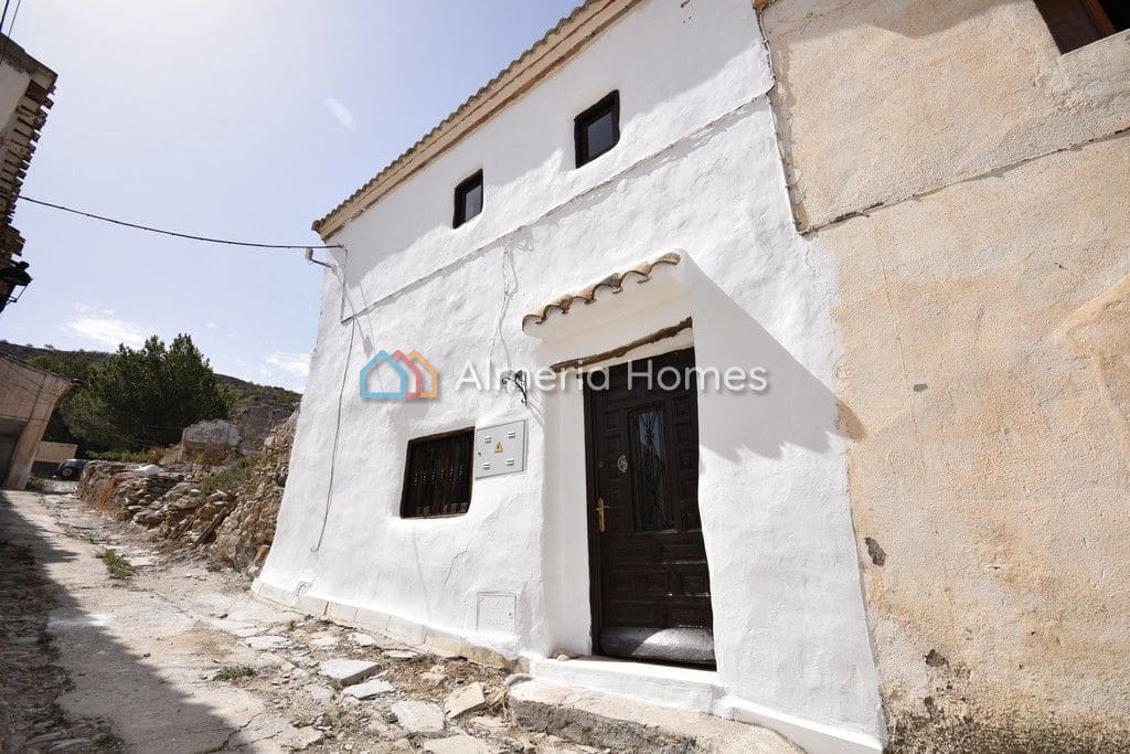 3 soveværelse Finca/Landehus til salg i Albanchez - € 80.500 (Ref: 8420748)