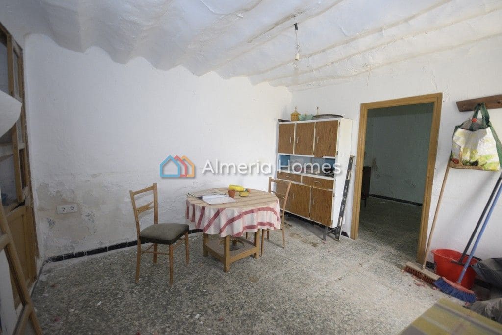 3 soveværelse Finca/Landehus til salg i Oria med swimmingpool - € 59.995 (Ref: 8454066)