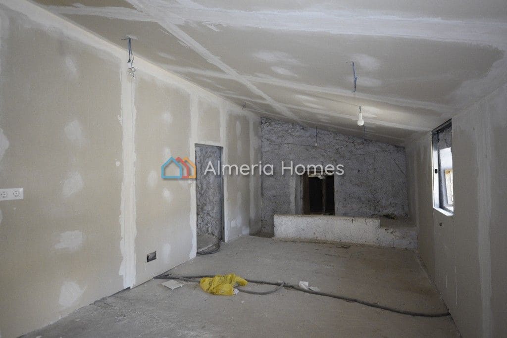 3 soveværelse Finca/Landehus til salg i Oria med swimmingpool - € 59.995 (Ref: 8454066)