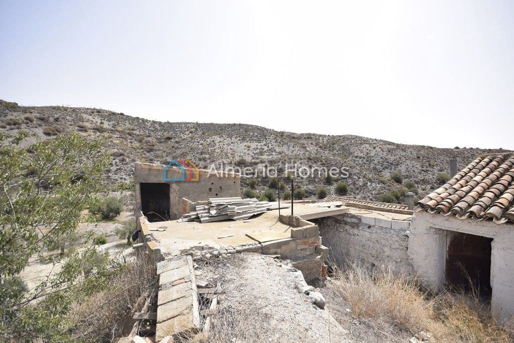 3 soveværelse Finca/Landehus til salg i Oria med swimmingpool - € 59.995 (Ref: 8454066)