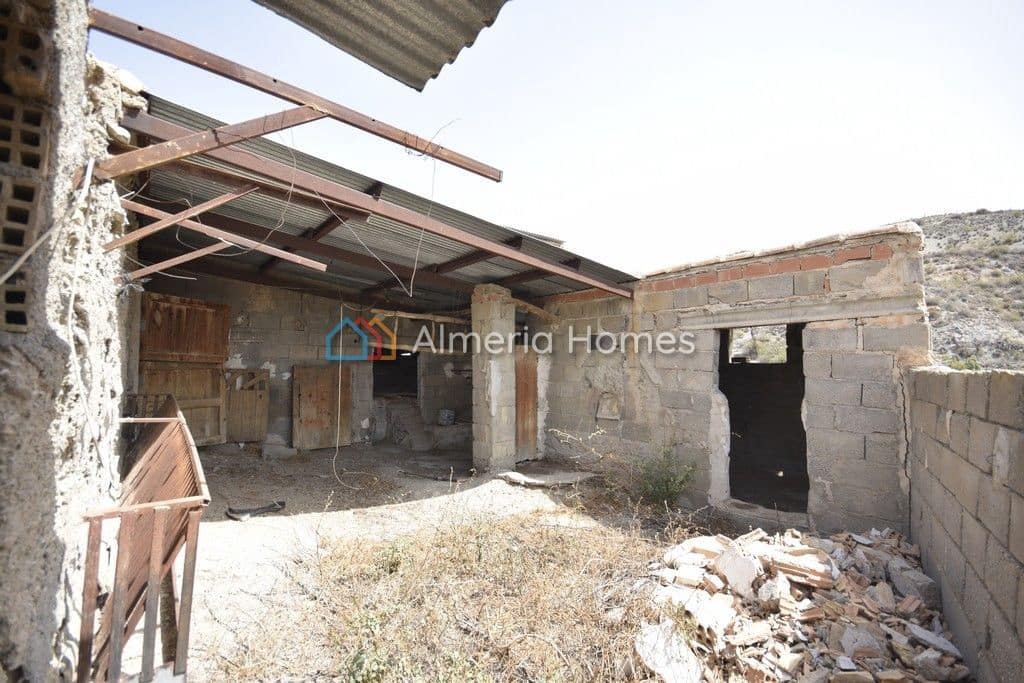 3 soveværelse Finca/Landehus til salg i Oria med swimmingpool - € 59.995 (Ref: 8454066)