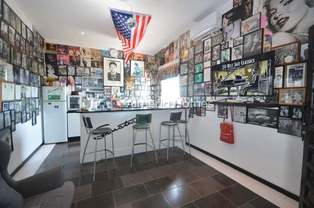 3 soveværelse Villa til salg i Oria med swimmingpool - € 275.000 (Ref: 8506070)