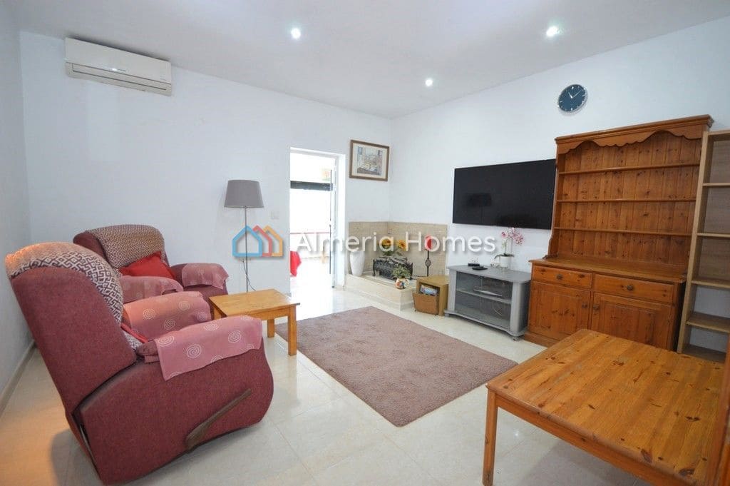 3 soveværelse Villa til salg i Oria med swimmingpool - € 275.000 (Ref: 8506070)