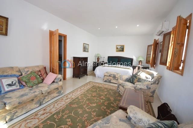 3 soverom Villa til salgs i Oria med svømmebasseng - € 275 000 (Ref: 8506070)