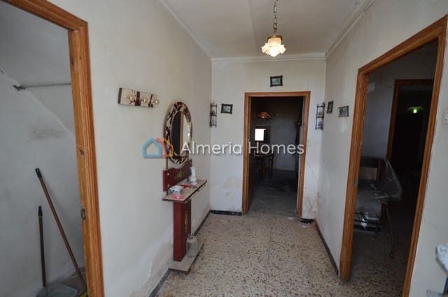 4 soveværelse Byhus til salg i Oria med garage - € 45.000 (Ref: 8506073)