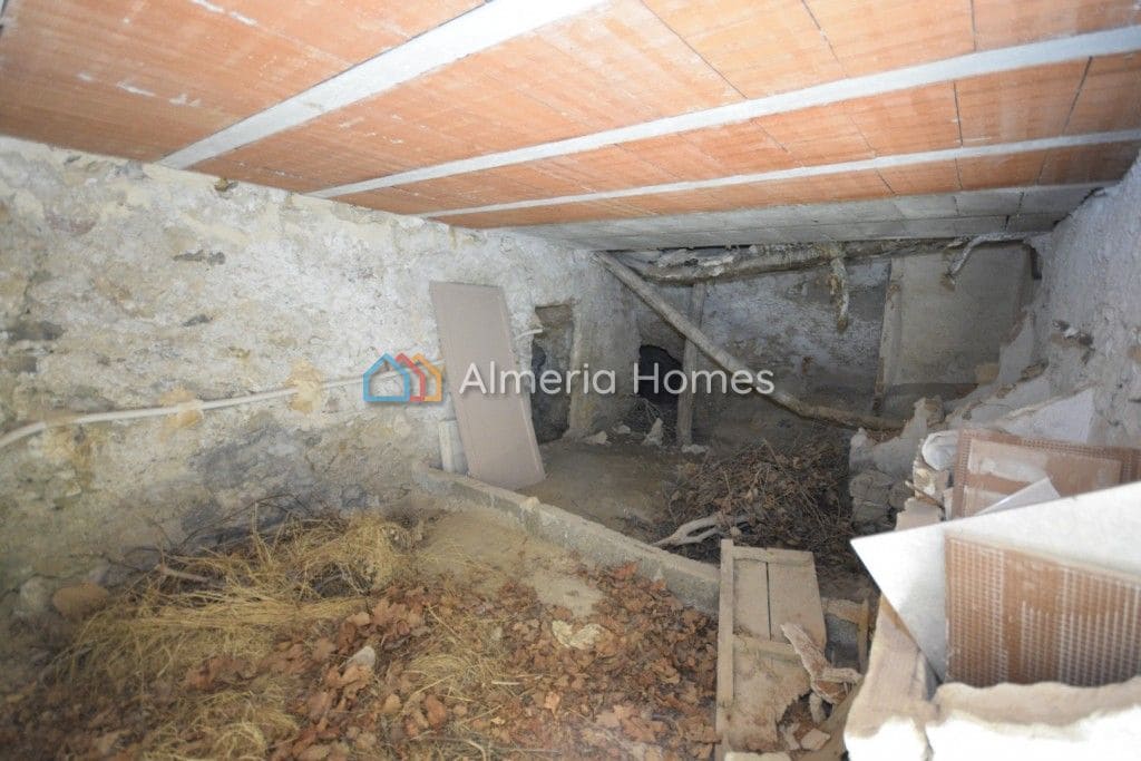 4 soveværelse Byhus til salg i Oria - € 79.995 (Ref: 8513920)