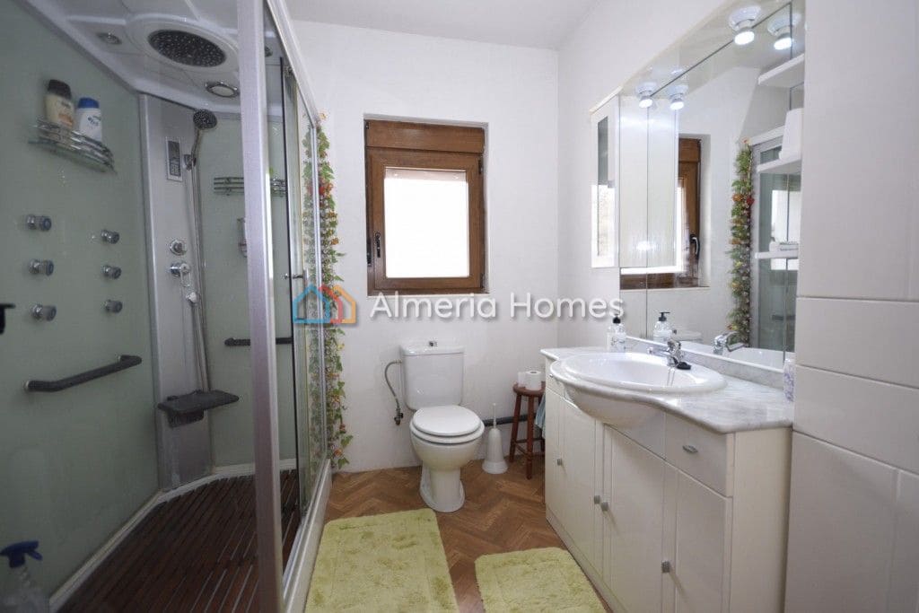 5 soveværelse Finca/Landehus til salg i Velez-Rubio med swimmingpool - € 174.950 (Ref: 8544176)