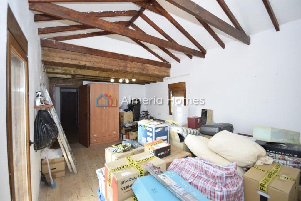 5 soveværelse Finca/Landehus til salg i Velez-Rubio med swimmingpool - € 174.950 (Ref: 8544176)