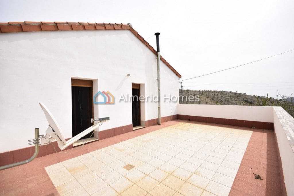 5 soveværelse Finca/Landehus til salg i Velez-Rubio med swimmingpool - € 174.950 (Ref: 8544176)