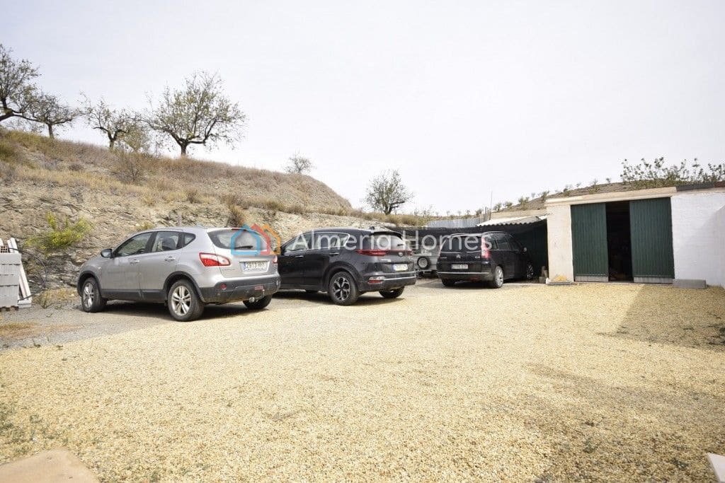 5 soveværelse Finca/Landehus til salg i Velez-Rubio med swimmingpool - € 174.950 (Ref: 8544176)