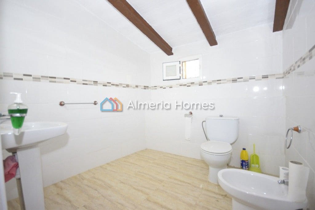 6 soveværelse Finca/Landehus til salg i Velez-Rubio - € 95.000 (Ref: 8571760)