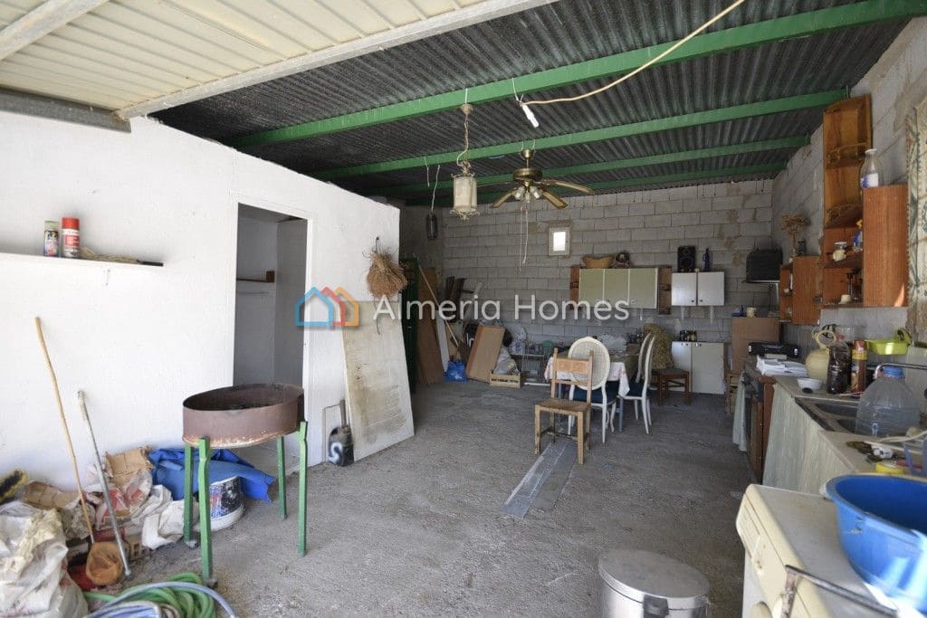 6 soveværelse Finca/Landehus til salg i Velez-Rubio - € 95.000 (Ref: 8571760)