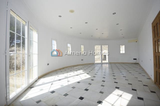 5 soveværelse Villa til salg i Partaloa med swimmingpool - € 224.995 (Ref: 8624336)