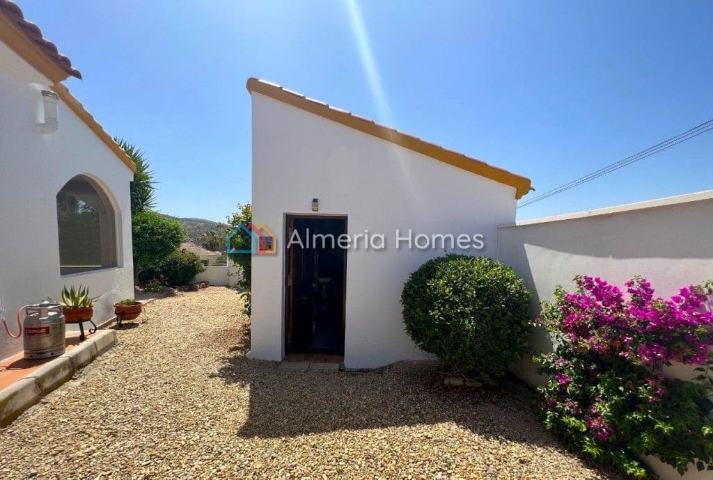 4 quarto Moradia para venda em Arboleas com piscina - 279 000 € (Ref: 8628585)