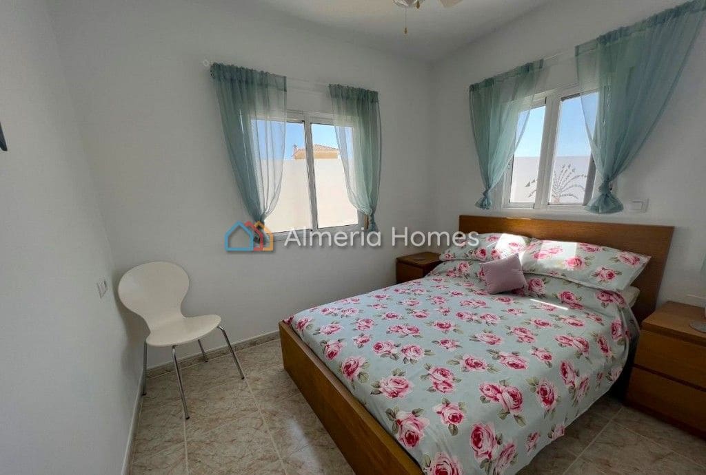 4 quarto Moradia para venda em Arboleas com piscina - 279 000 € (Ref: 8628585)