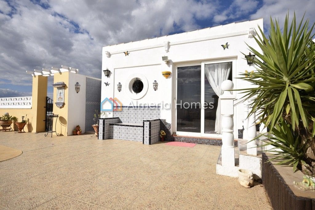 3 soveværelse Villa til salg i Partaloa med swimmingpool - € 259.995 (Ref: 8654243)