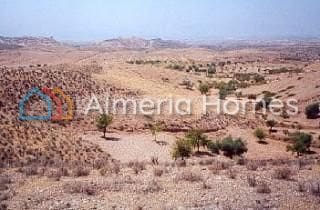 Ubebygd land til salgs i Albox - € 23 000 (Ref: 868555)