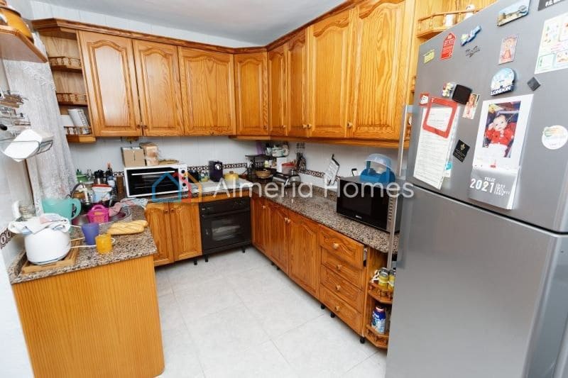 5 makuuhuone Huvila myytävänä paikassa Mojacar mukana uima-altaan - 450 000 € (Ref: 8736866)