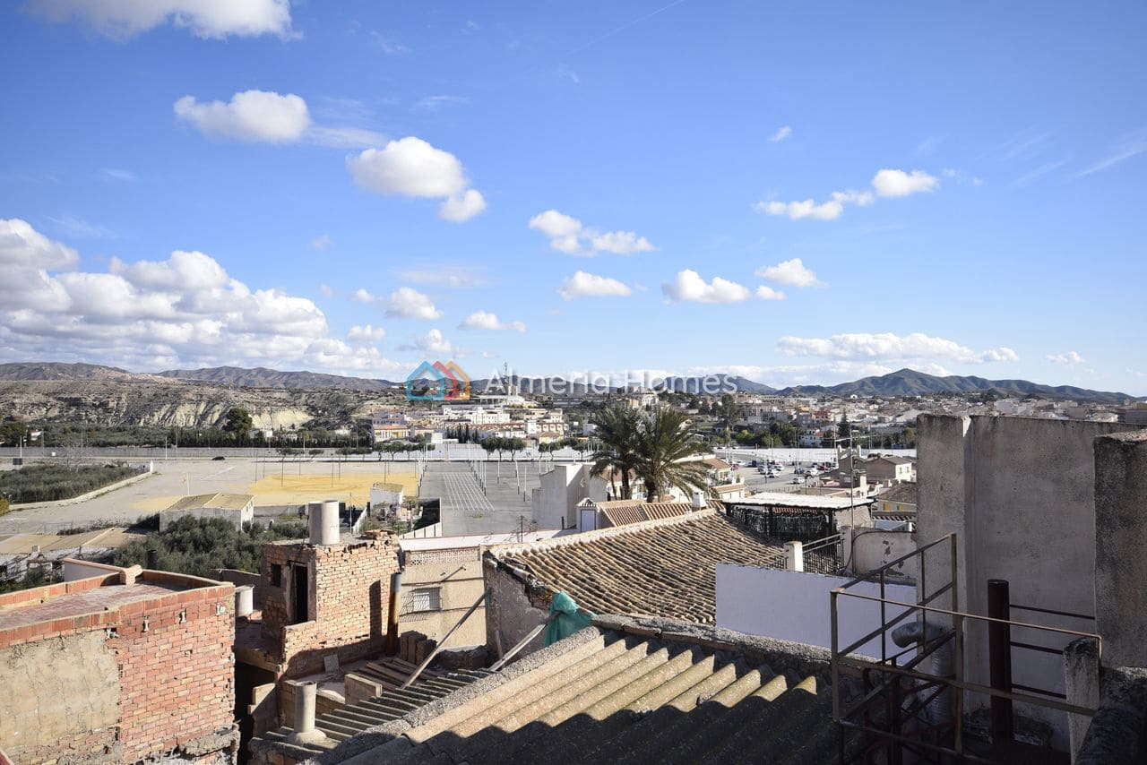 4 slaapkamer Huis te koop in Albox - € 44.000 (Ref: 8736871)