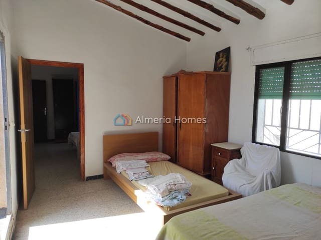 6 camera da letto Casa in vendita in Cela, Lúcar - 110.000 € (Rif: 8736890)