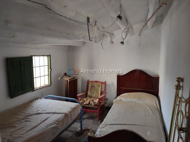 6 camera da letto Casa in vendita in Cela, Lúcar - 110.000 € (Rif: 8736890)