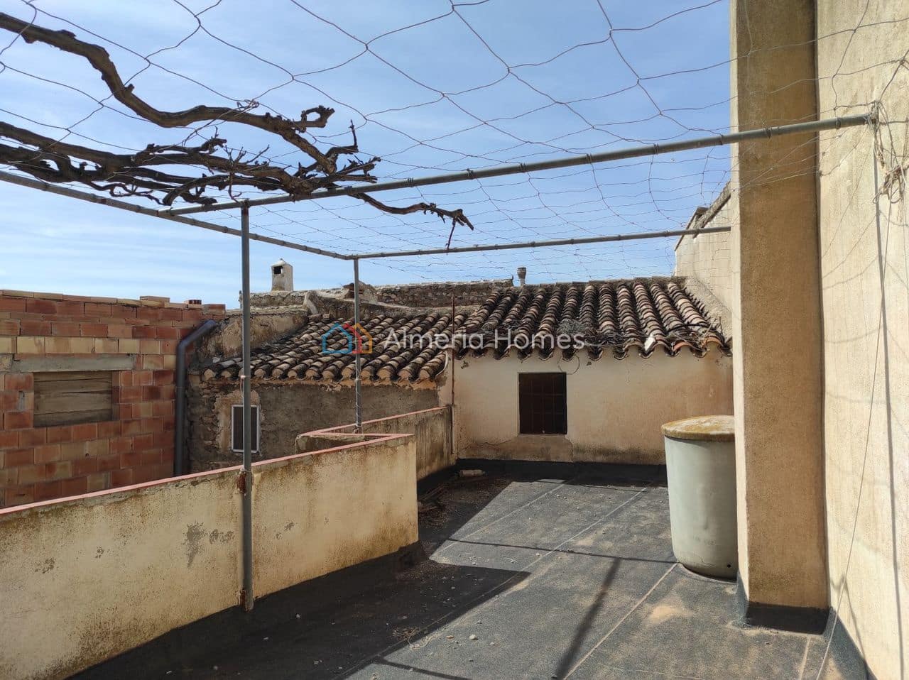 6 soveværelse Byhus til salg i Cela - € 110.000 (Ref: 8736890)