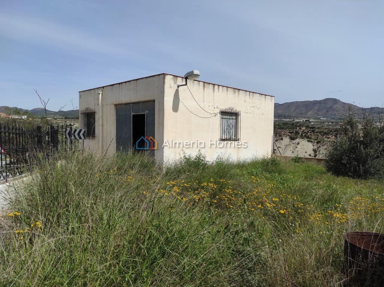 6 soveværelse Byhus til salg i Cela - € 110.000 (Ref: 8736890)