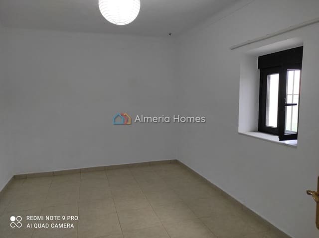 4 camera da letto Casa in vendita in Cela, Lúcar - 99.000 € (Rif: 8736895)
