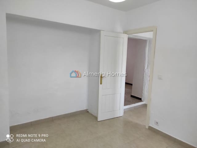 4 camera da letto Casa in vendita in Cela, Lúcar - 99.000 € (Rif: 8736895)