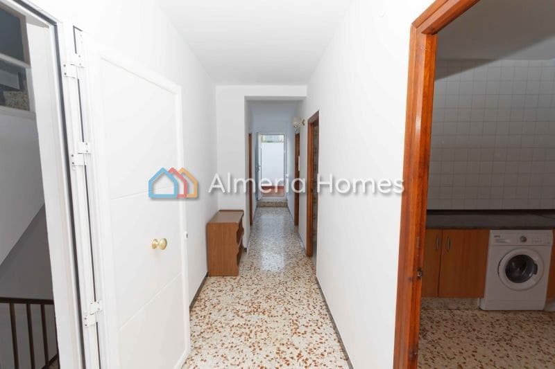4 slaapkamer Appartement te koop in Turre - € 90.000 (Ref: 8736905)