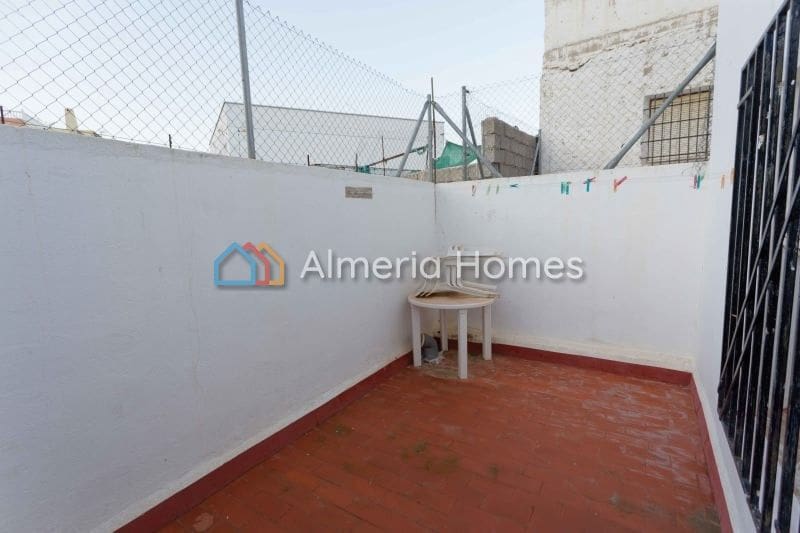 4 slaapkamer Appartement te koop in Turre - € 90.000 (Ref: 8736905)