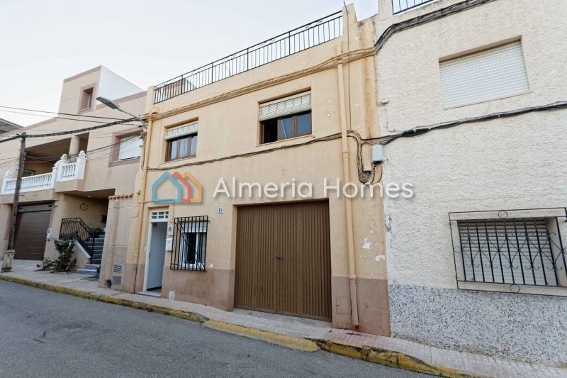 4 soveværelse Lejlighed til salg i Turre - € 90.000 (Ref: 8736905)