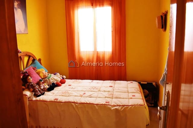 5 makuuhuone Omakotitalo myytävänä paikassa Somontín - 65 000 € (Ref: 8736919)