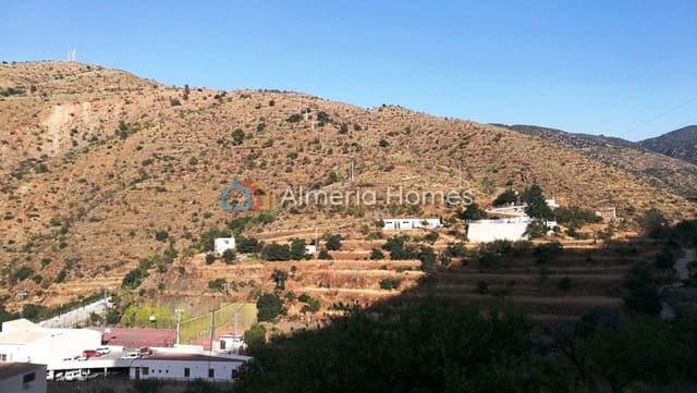 2 soveværelse Byhus til salg i Sierro - € 45.000 (Ref: 8736921)