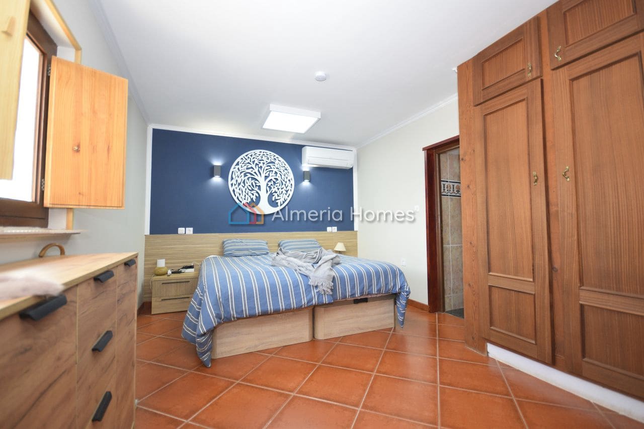 5 soveværelse Finca/Landehus til salg i Arboleas med swimmingpool - € 335.000 (Ref: 8772686)