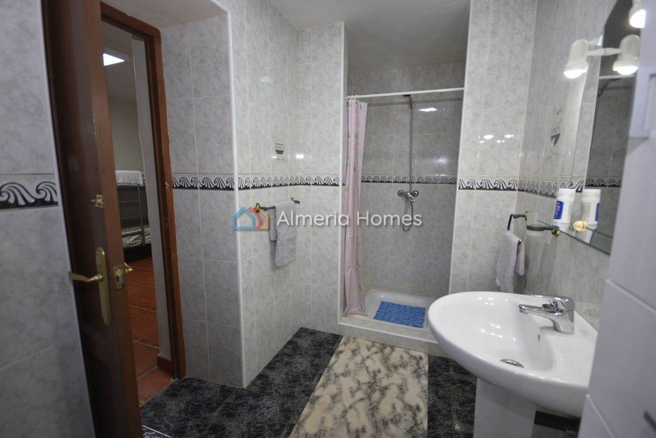 5 soveværelse Finca/Landehus til salg i Arboleas med swimmingpool - € 335.000 (Ref: 8772686)