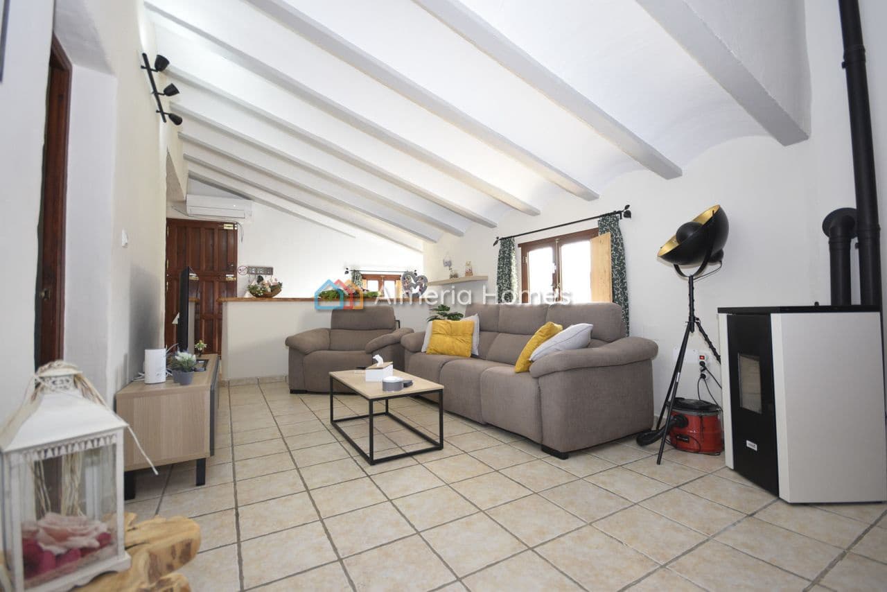 5 soveværelse Finca/Landehus til salg i Arboleas med swimmingpool - € 335.000 (Ref: 8772686)