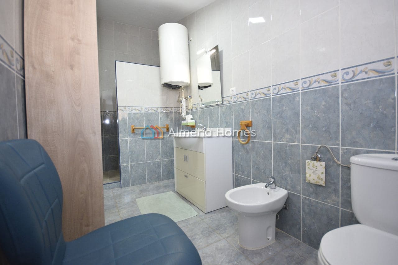 5 soveværelse Finca/Landehus til salg i Arboleas med swimmingpool - € 335.000 (Ref: 8772686)