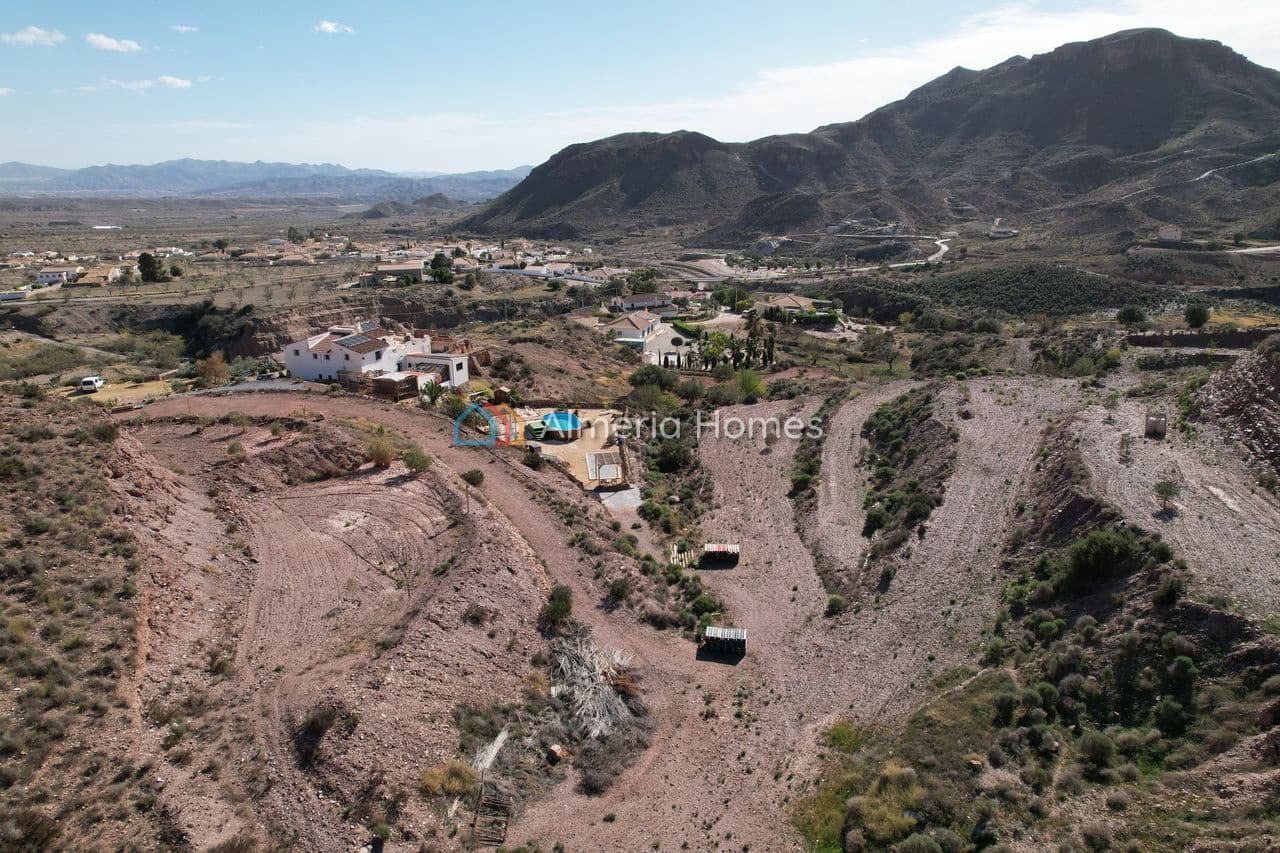 5 soveværelse Finca/Landehus til salg i Arboleas med swimmingpool - € 335.000 (Ref: 8772686)