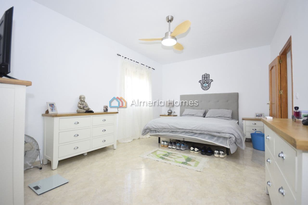 3 bedroom Villa for sale in Cantoria with pool - € 299,950 (Ref: 8796638)