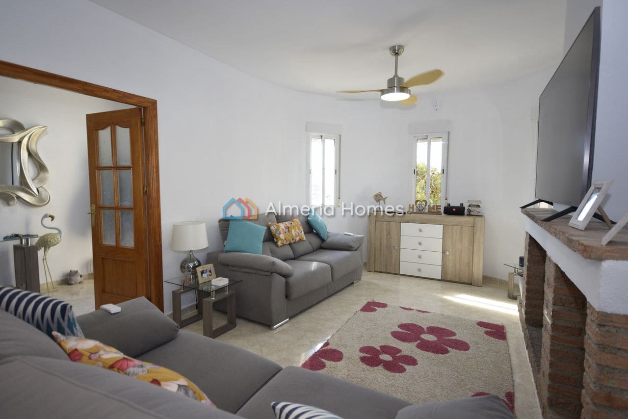 3 bedroom Villa for sale in Cantoria with pool - € 299,950 (Ref: 8796638)