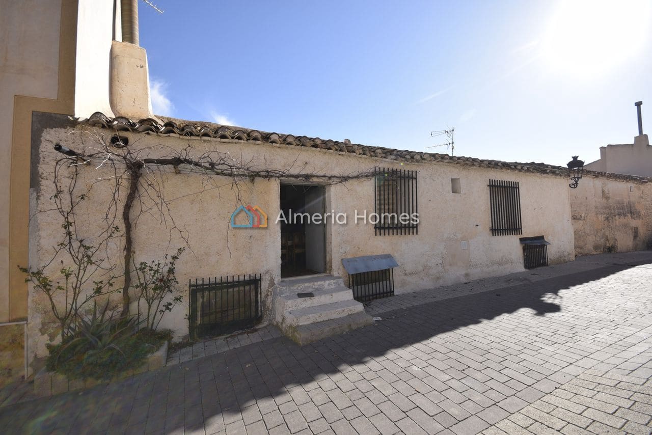 5 sypialnia Dom na sprzedaż w Oria - 69 995 € (Ref: 8807340)