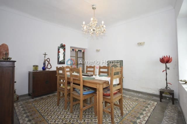 4 soveværelse Byhus til salg i Serón - € 58.000 (Ref: 8820878)