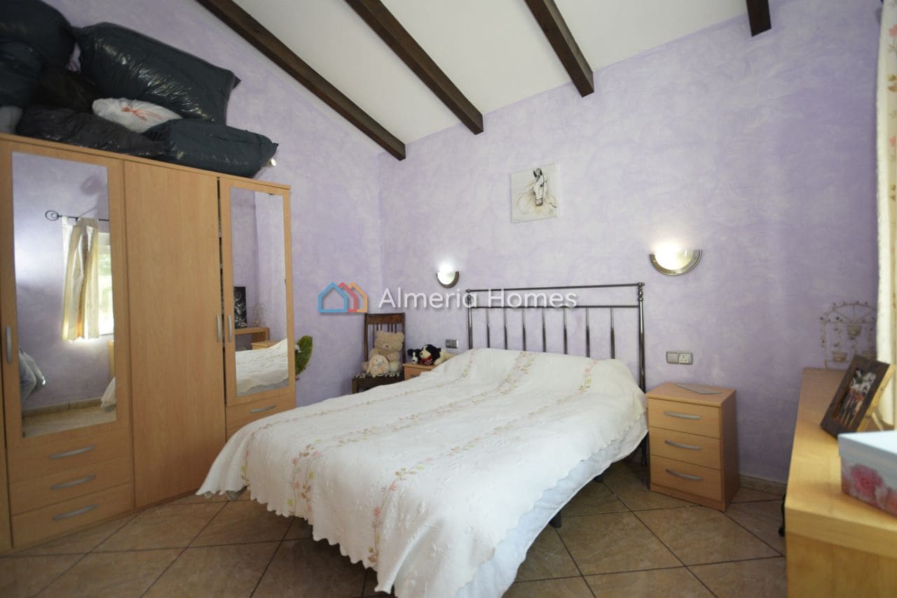 4 soveværelse Villa til salg i Seron med swimmingpool - € 374.995 (Ref: 8846639)