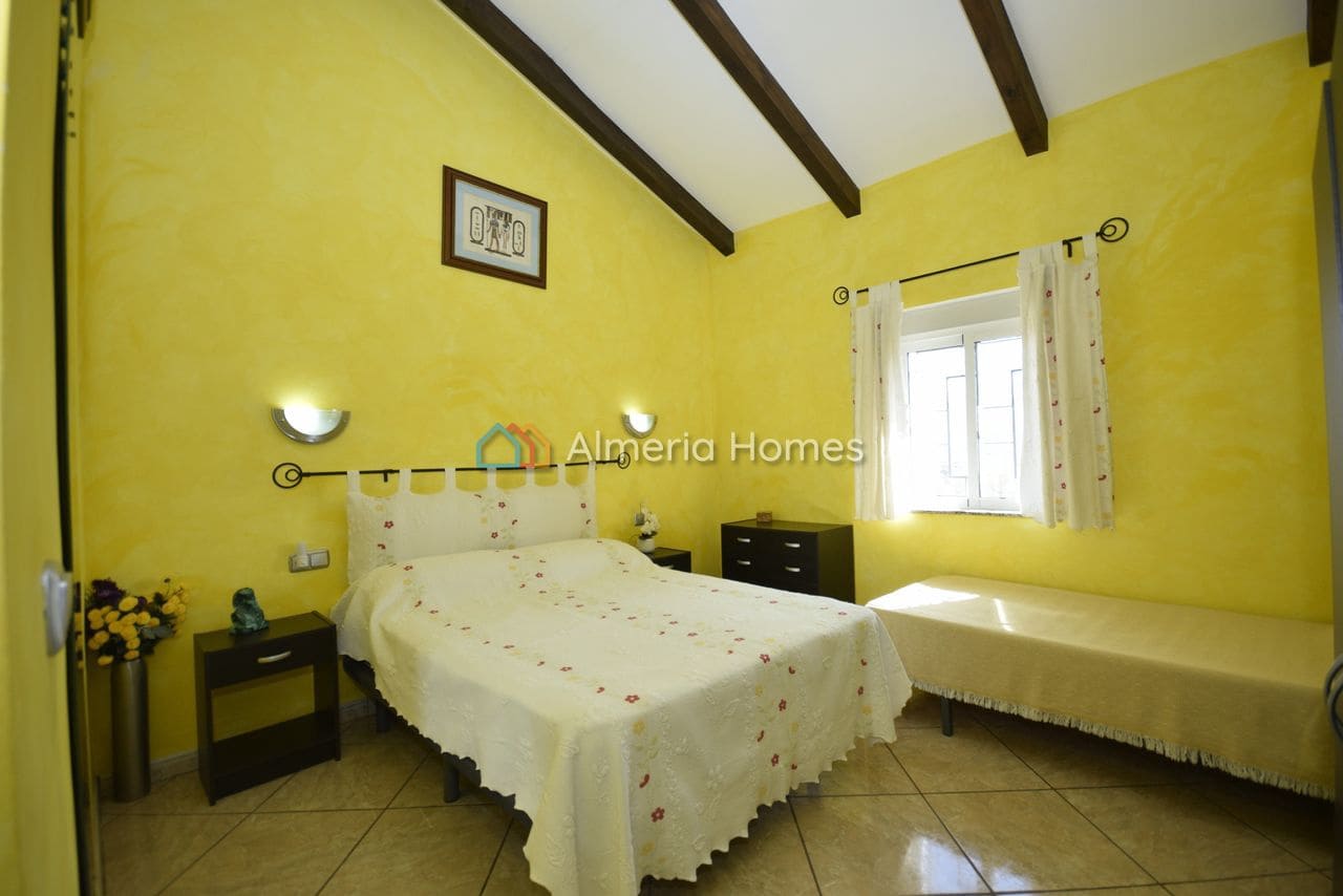 4 soveværelse Villa til salg i Seron med swimmingpool - € 374.995 (Ref: 8846639)