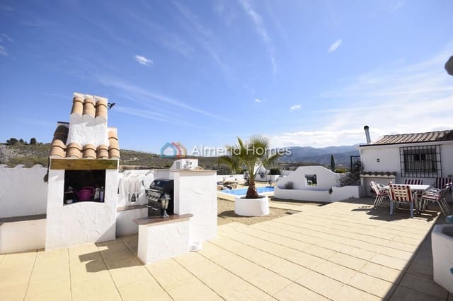 4 soveværelse Villa til salg i Serón med swimmingpool - € 374.995 (Ref: 8846639)