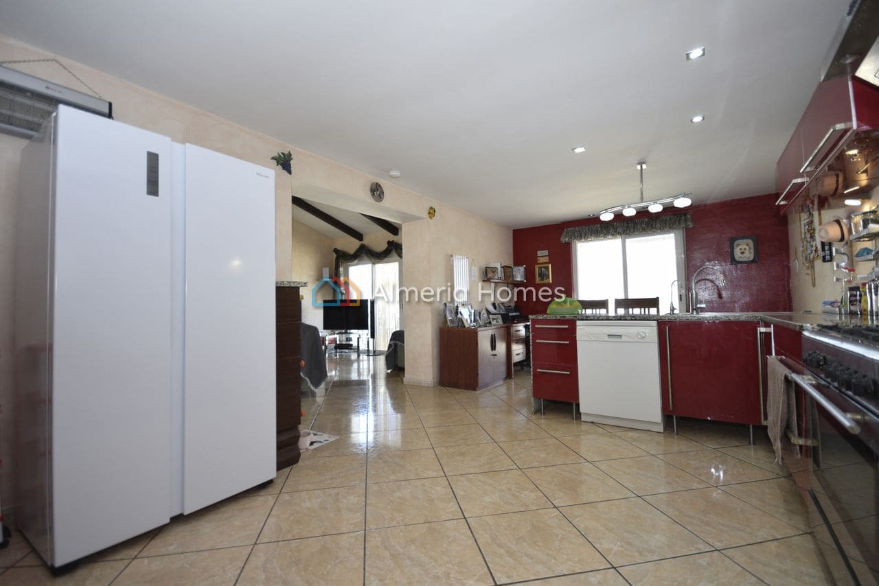 4 soveværelse Villa til salg i Seron med swimmingpool - € 374.995 (Ref: 8846639)