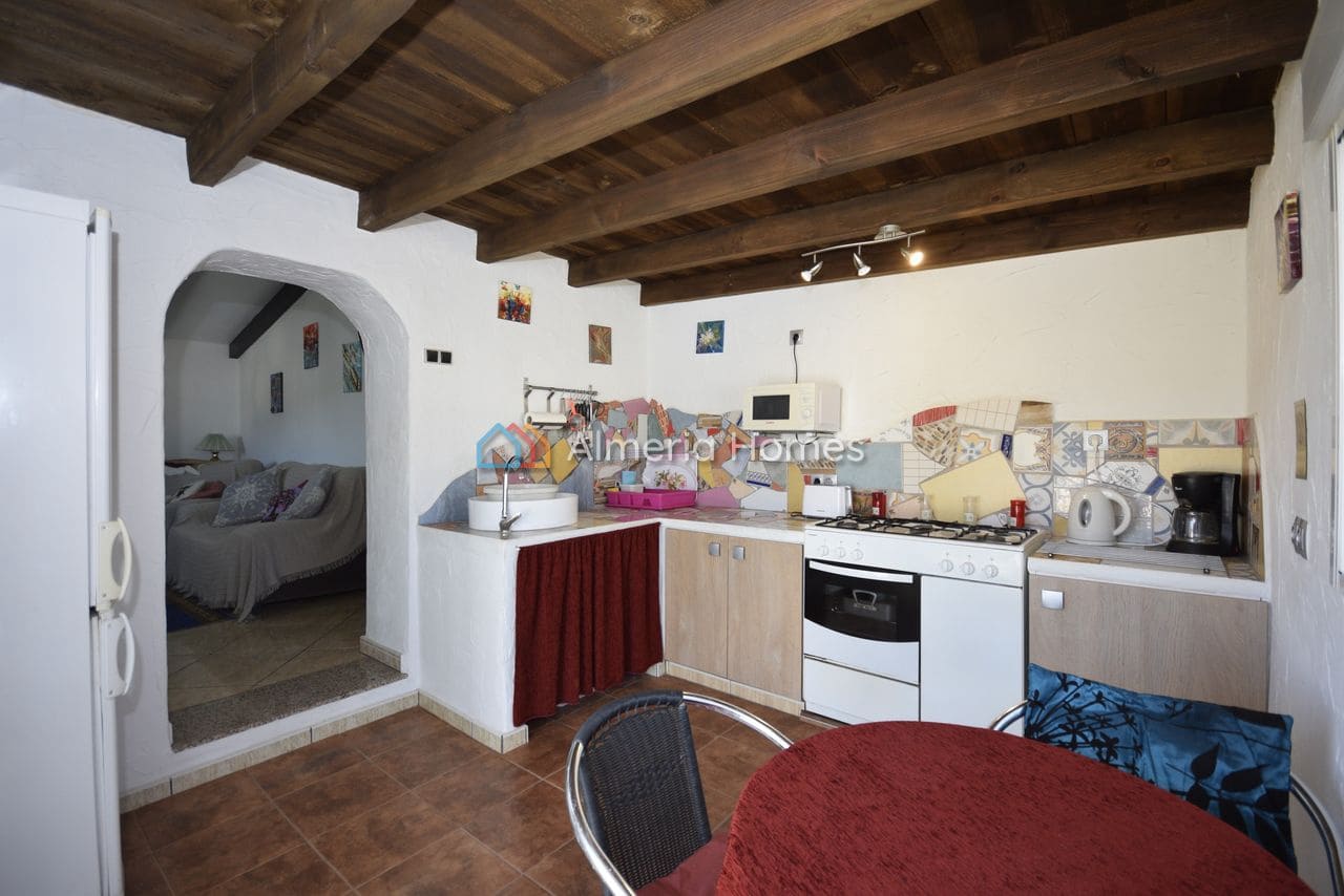 4 soveværelse Villa til salg i Seron med swimmingpool - € 374.995 (Ref: 8846639)